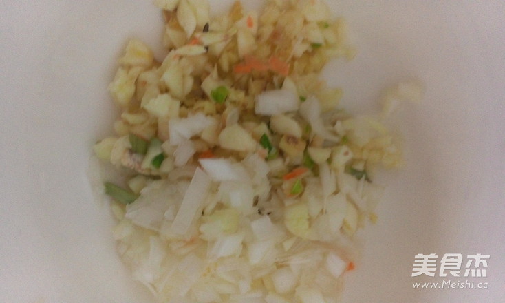 鱼香虎皮<a href=/shicai/rouqin/AnChunDan/index.html target=_blank><u><a href=/shicai/rouqin/AnChun/index.html target=_blank><u>鹌鹑</u></a>蛋</u></a>的做法