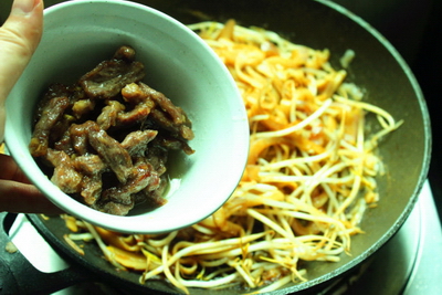 粤式干炒牛河步骤24