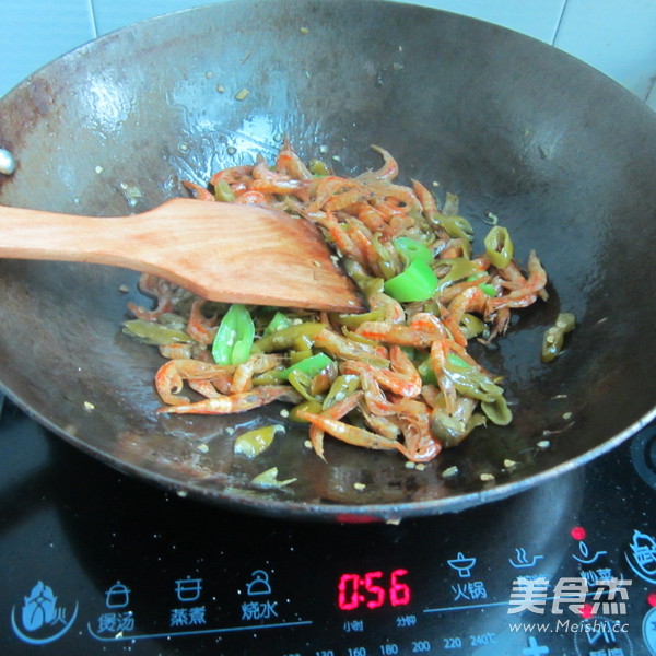 酸辣河虾的做法