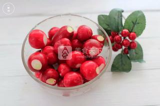 樱<a href=/shicai/guopin/Tao/index.html target=_blank><u>桃</u></a>糖<a href=/shicai/diaoweipin/Cu/index.html target=_blank><u>醋</u></a>小<a href=/shicai/shucai/LuoBo/index.html target=_blank><u>萝卜</u></a>