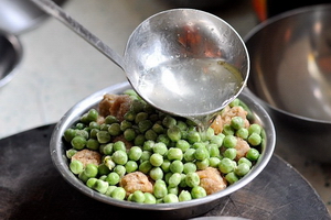 金汤团圆香碗步骤4