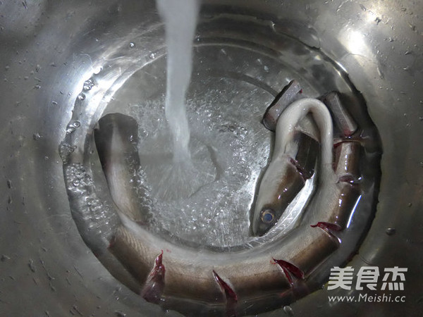 清蒸河鳗的做法