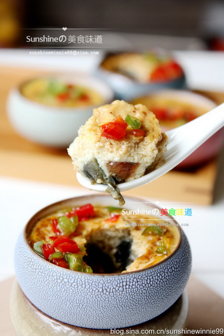 双蛋蒸<a href=/shicai/mimian/DouFu/index.html target=_blank><u>豆腐</u></a>