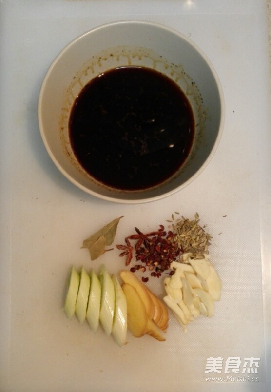 蜜汁烤<a href=/shicai/rouqin/YaTui/index.html target=_blank><u>鸭腿</u></a>的做法