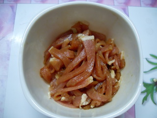 尖椒炒干<a href=/shicai/mimian/DouFu/index.html target=_blank><u>豆腐</u></a>