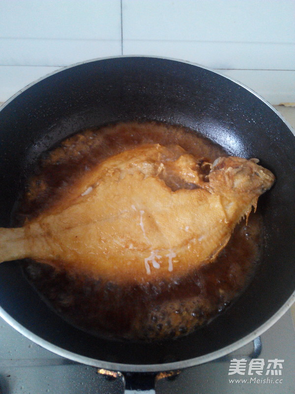 豉香偏口鱼的做法