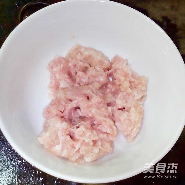 肉末烤<a href=/shicai/shucai/QieZi/index.html target=_blank><u>茄子</u></a>的做法