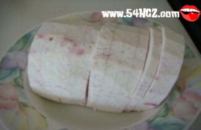 荔浦<a href=/shicai/shucai/YuTou/index.html target=_blank><u>芋头</u></a>的做法1
