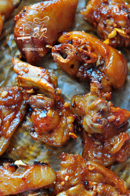 香辣烤<a href=/shicai/rouqin/ZhuJiao/index.html target=_blank><u>猪脚</u></a>