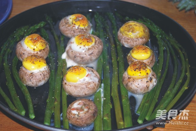 <a href=/shicai/rouqin/AnChunDan/index.html target=_blank><u><a href=/shicai/rouqin/AnChun/index.html target=_blank><u>鹌鹑</u></a>蛋</u></a>烤磨菇的做法