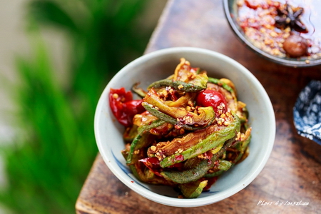 酸辣<a href=/shicai/shucai/LuoBo/index.html target=_blank><u>萝卜</u></a>干