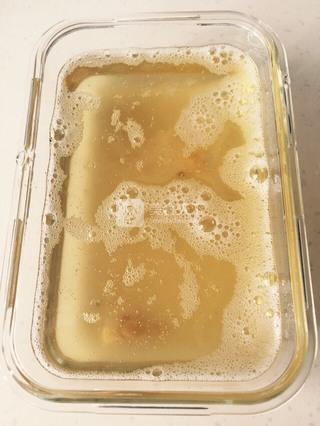 <a href=/shicai/shucai/MeiGanCai/index.html target=_blank><u>梅干菜</u></a>炒<a href=/shicai/rouqin/ZhuYou/index.html target=_blank><u>猪油</u></a>渣