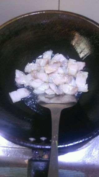 回锅<a href=/shicai/shucai/TuDou/index.html target=_blank><u>土豆</u></a>片