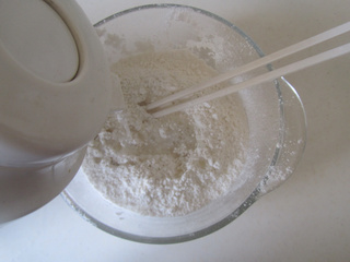 秘制烤<a href=/shicai/rouqin/YaTui/index.html target=_blank><u>鸭腿</u></a>