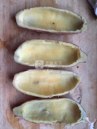 <a href=/shicai/mimian/ZhiShi/index.html target=_blank><u>芝士</u></a>焗<a href=/shicai/shucai/HongShu/index.html target=_blank><u>红薯</u></a>