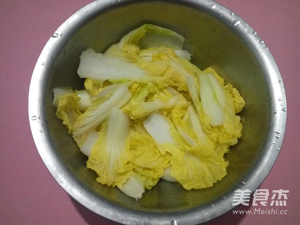 <a href=/shicai/mimian/FenSi/index.html target=_blank><u>粉丝</u></a><a href=/shicai/shucai/WaWaCai/index.html target=_blank><u>娃娃菜</u></a>的做法