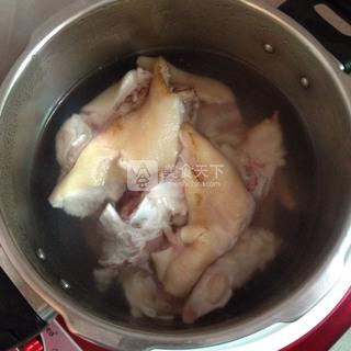 <a href=/shicai/rouqin/ZhuJiao/index.html target=_blank><u>猪脚</u></a>姜