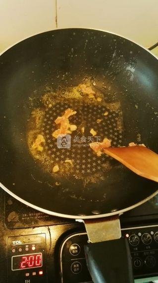 香煎<a href=/shicai/mimian/NenDouFu/index.html target=_blank><u>嫩<a href=/shicai/mimian/DouFu/index.html target=_blank><u>豆腐</u></a></u></a>