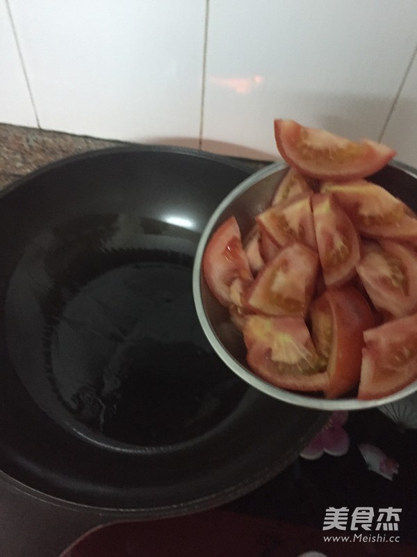 蕃茄焖<a href=/shicai/shuichanpin/LuoFeiYu/index.html target=_blank><u>罗非鱼</u></a>的做法