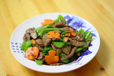 <a href=/shicai/shucai/QingJiao/index.html target=_blank><u>青椒</u></a>炒<a href=/shicai/rouqin/ZhuGan/index.html target=_blank><u>猪肝</u></a>的做法