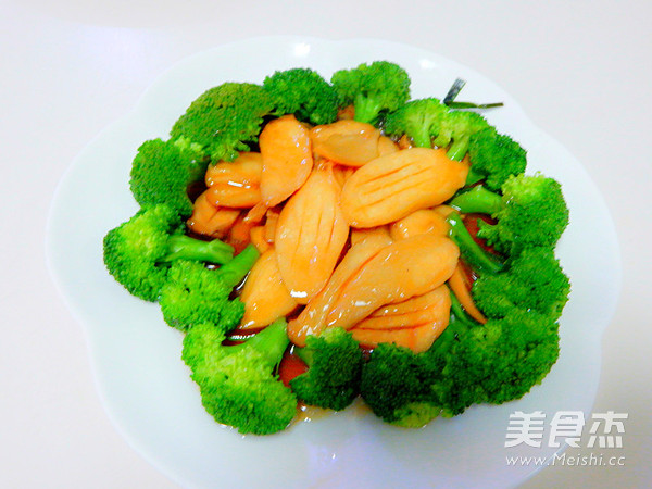 蚝油<a href=/shicai/guopin/Xing/index.html target=_blank><u>杏</u></a>鲍菇的做法