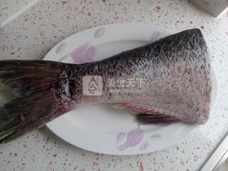 清炖花<a href=/shicai/shuichanpin/LianYu/index.html target=_blank><u>鲢鱼</u></a>