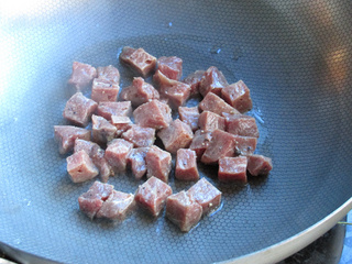 <a href=/shicai/shucai/BaiHe/index.html target=_blank><u>百合</u></a>菲力<a href=/shicai/rouqin/NiuPai/index.html target=_blank><u>牛排</u></a>