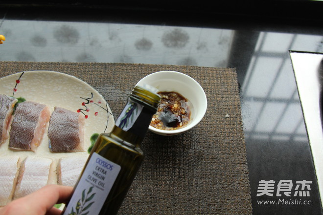 蒜香龙利鱼的做法