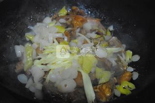 <a href=/shicai/guopin/NingMeng/index.html target=_blank><u>柠檬</u></a>猪手