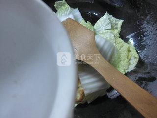 <a href=/shicai/shucai/BaiCai/index.html target=_blank><u>白菜</u></a>煮荷包蛋