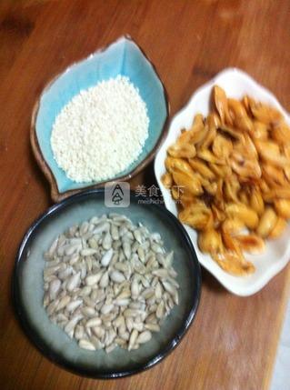 <a href=/shicai/shucai/XiangGu/index.html target=_blank><u>香菇</u></a>辣酱