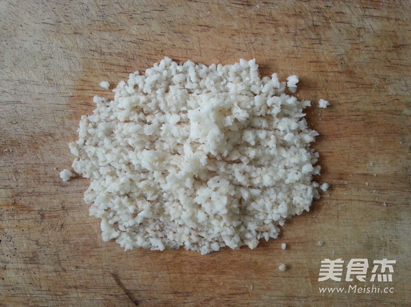 炸<a href=/shicai/shucai/FoShou/index.html target=_blank><u>佛手</u></a>的做法