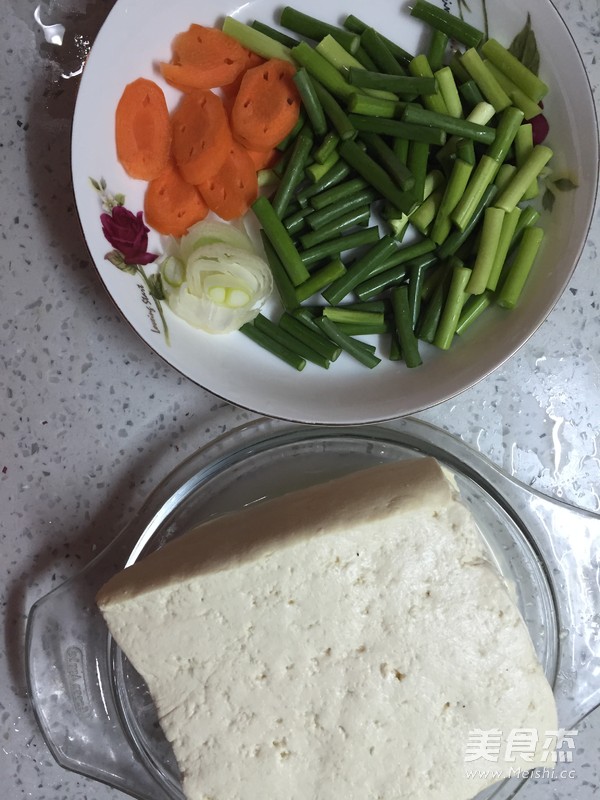 家常<a href=/shicai/mimian/DouFu/index.html target=_blank><u>豆腐</u></a>的做法