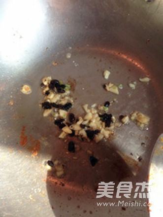 烧肉烩<a href=/shicai/shucai/NanGua/index.html target=_blank><u>南瓜</u></a>的做法