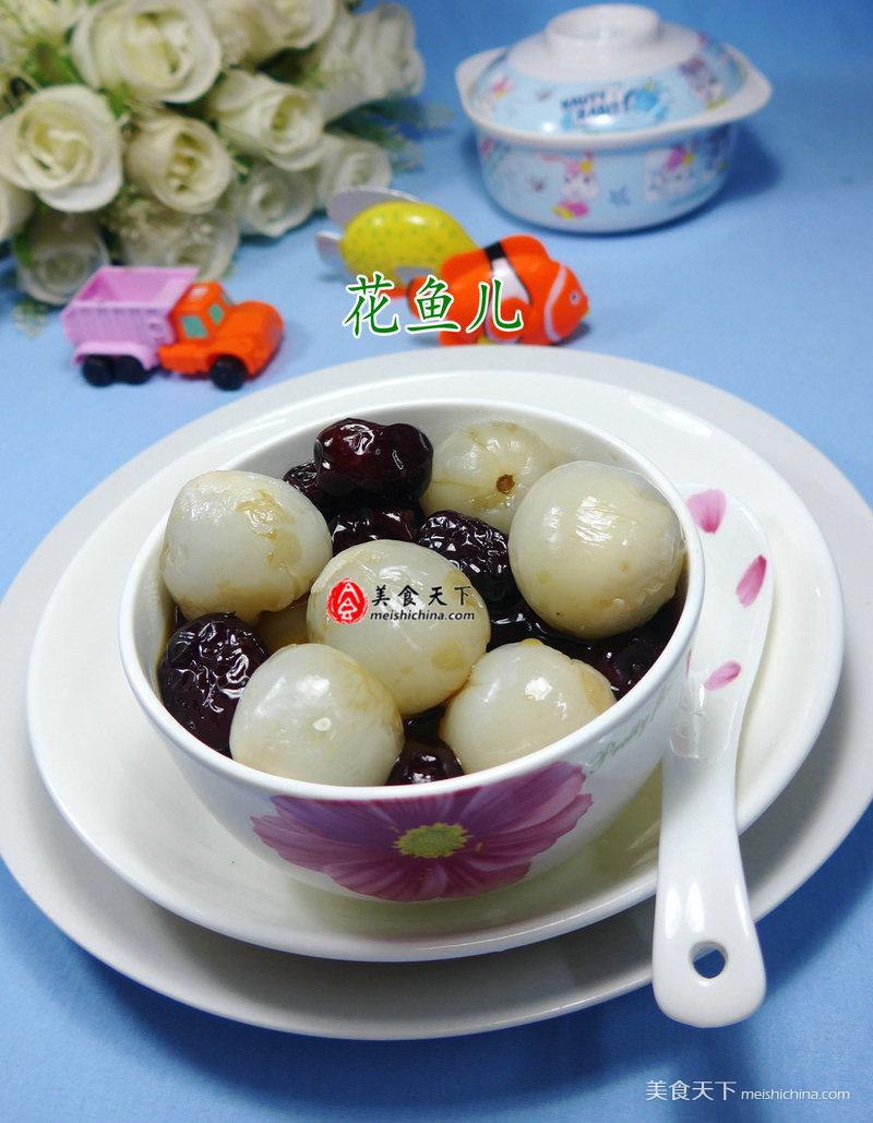 红<a href=/shicai/guopin/Zao/index.html target=_blank><u>枣</u></a>煮<a href=/shicai/guopin/LiZhi/index.html target=_blank><u>荔枝</u></a>