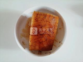 <a href=/shicai/shucai/XiangYu/index.html target=_blank><u>香芋</u></a>扣肉