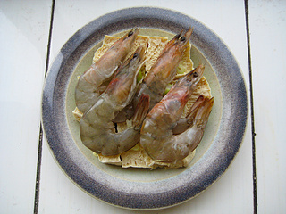 鲜虾蒸<a href=/shicai/mimian/DouFu/index.html target=_blank><u>豆腐</u></a>