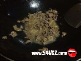 <a href=/shicai/shucai/MuEr/index.html target=_blank><u>木耳</u></a><a href=/shicai/shucai/HuangHuaCai/index.html target=_blank><u>黄<a href=/shicai/shucai/HuaCai/index.html target=_blank><u>花菜</u></a></u></a>炒肉片4