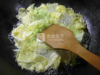 咖喱<a href=/shicai/shucai/MoGu/index.html target=_blank><u>蘑菇</u></a>圆<a href=/shicai/shucai/BaiCai/index.html target=_blank><u>白菜</u></a>