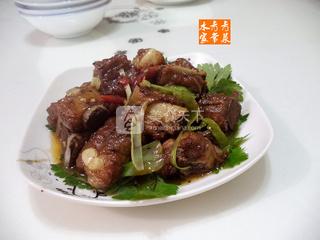 冰糖<a href=/shicai/rouqin/PaiGu/index.html target=_blank><u>排骨</u></a>