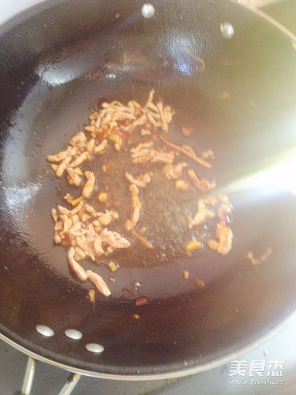 鱼香<a href=/shicai/guopin/Xing/index.html target=_blank><u>杏</u></a>鲍菇的做法