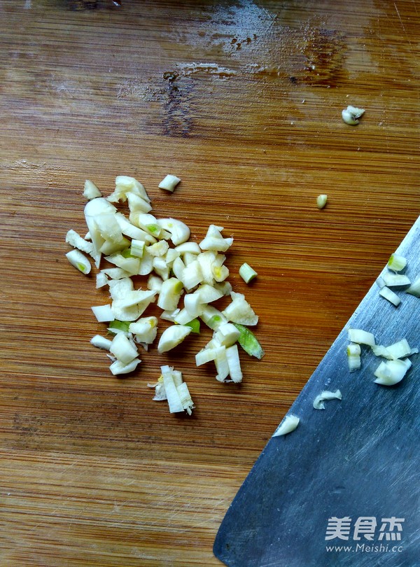 香辣<a href=/shicai/shucai/TuDou/index.html target=_blank><u>土豆</u></a>片的做法