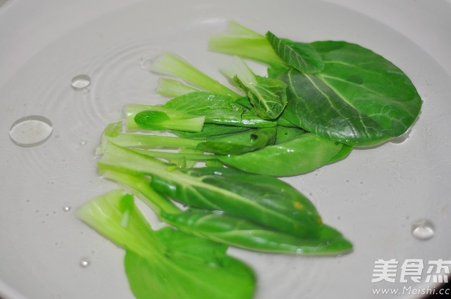 <a href=/shicai/shucai/QingCai/index.html target=_blank><u>青菜</u></a>蛋<a href=/shicai/mimian/HuangDou/index.html target=_blank><u>黄豆</u></a>腐泥的做法