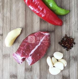  小炒<a href=/shicai/rouqin/NiuRou/index.html target=_blank><u>牛肉</u></a>