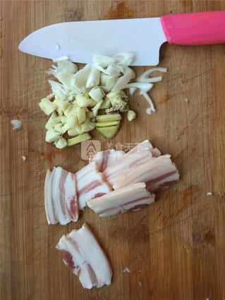 干煸<a href=/shicai/shucai/CaiHua/index.html target=_blank><u>菜花</u></a>