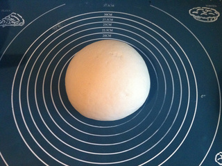 <a href=/shicai/guopin/HeiZhiMa/index.html target=_blank><u>黑<a href=/shicai/guopin/ZhiMa/index.html target=_blank><u>芝麻</u></a></u></a>馒头卷