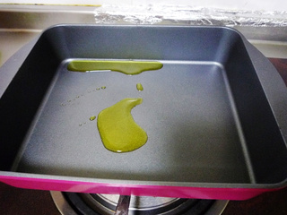 蒜香烤<a href=/shicai/rouqin/NiuPai/index.html target=_blank><u>牛排</u></a>