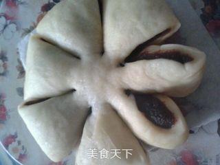 花朵<a href=/shicai/mimian/MianBao/index.html target=_blank><u>面包</u></a>