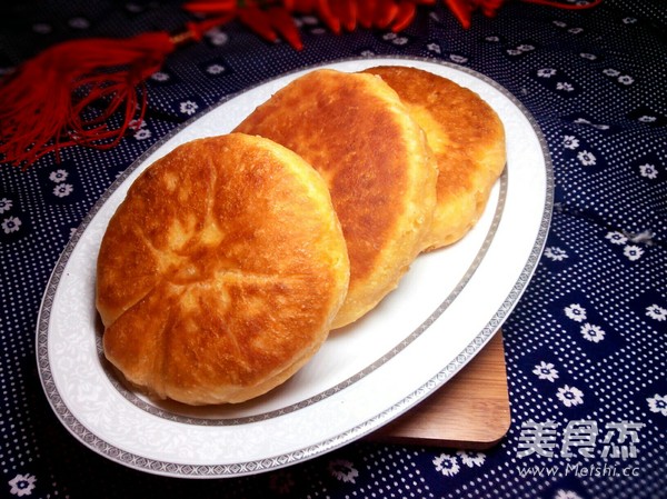 <a href=/shicai/shucai/HongShu/index.html target=_blank><u>红薯</u></a>馅饼的做法