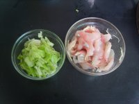 生滚鱼片粥的做法步骤2